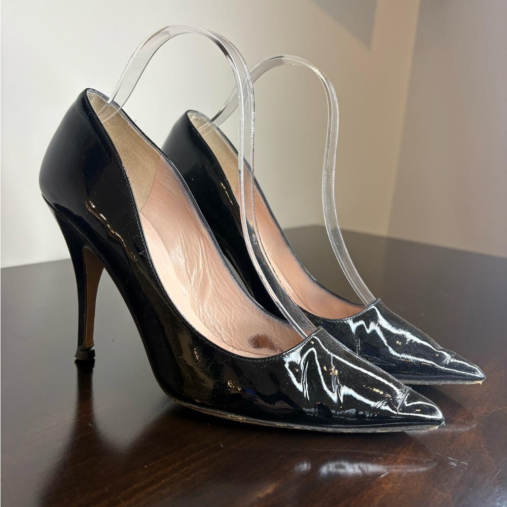 Kate Spade New York Black Patent Leather Pointed Toe Pumps - Size 7.5B